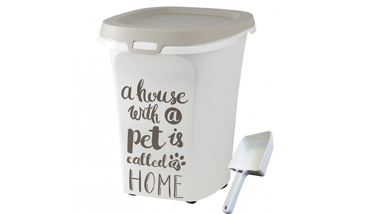 Best dog food containers for storing kibble and treats Horse & Hond