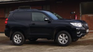 Toyota Land Cruiser side view