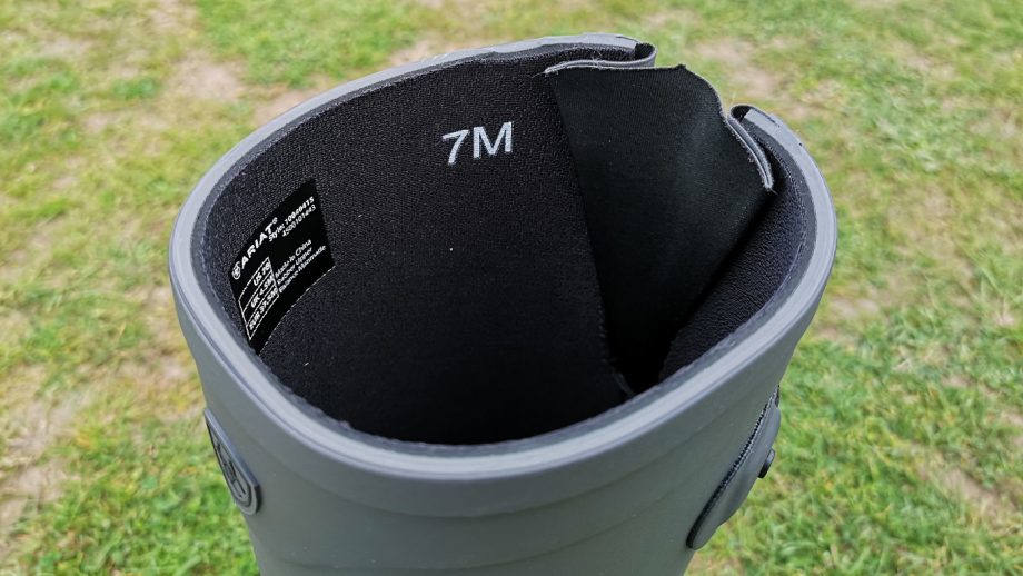 Ariat Kelmarsh inside