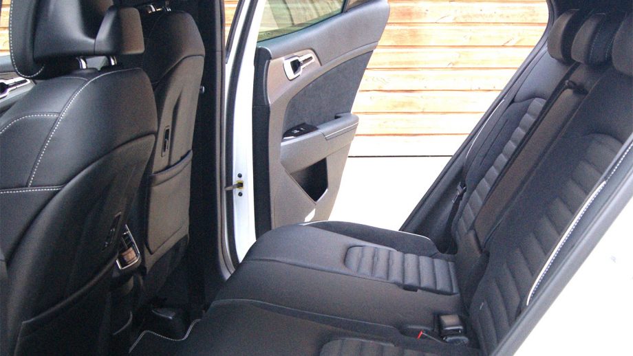 Kia Sportage rear interior
