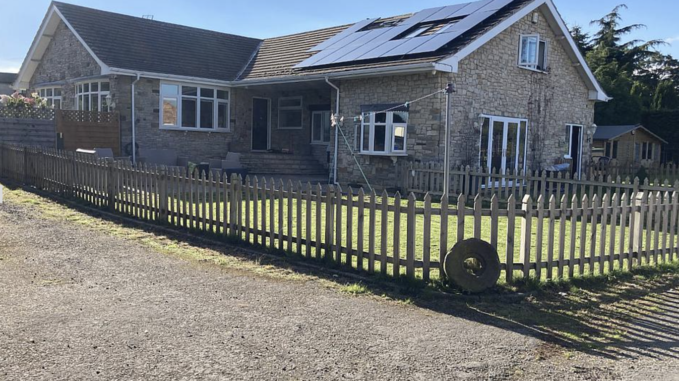 Annexe house at Groudle Glen, Wroot, North Lincolnshire