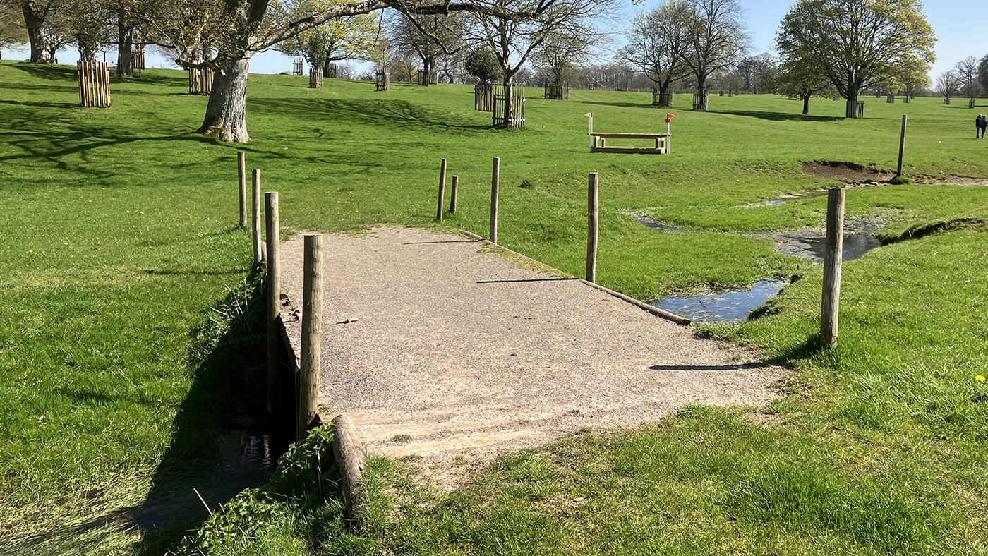 the bridge between fences 4 and 5 on the BE90 course