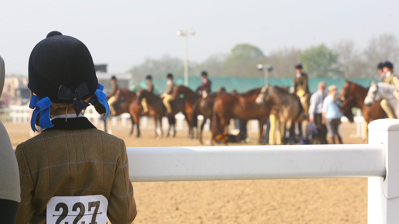 5 sorts of horsey dad or mum you may see ringside