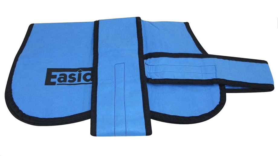 Best dog cooling jackets using evaporation to prevent dogs overheating