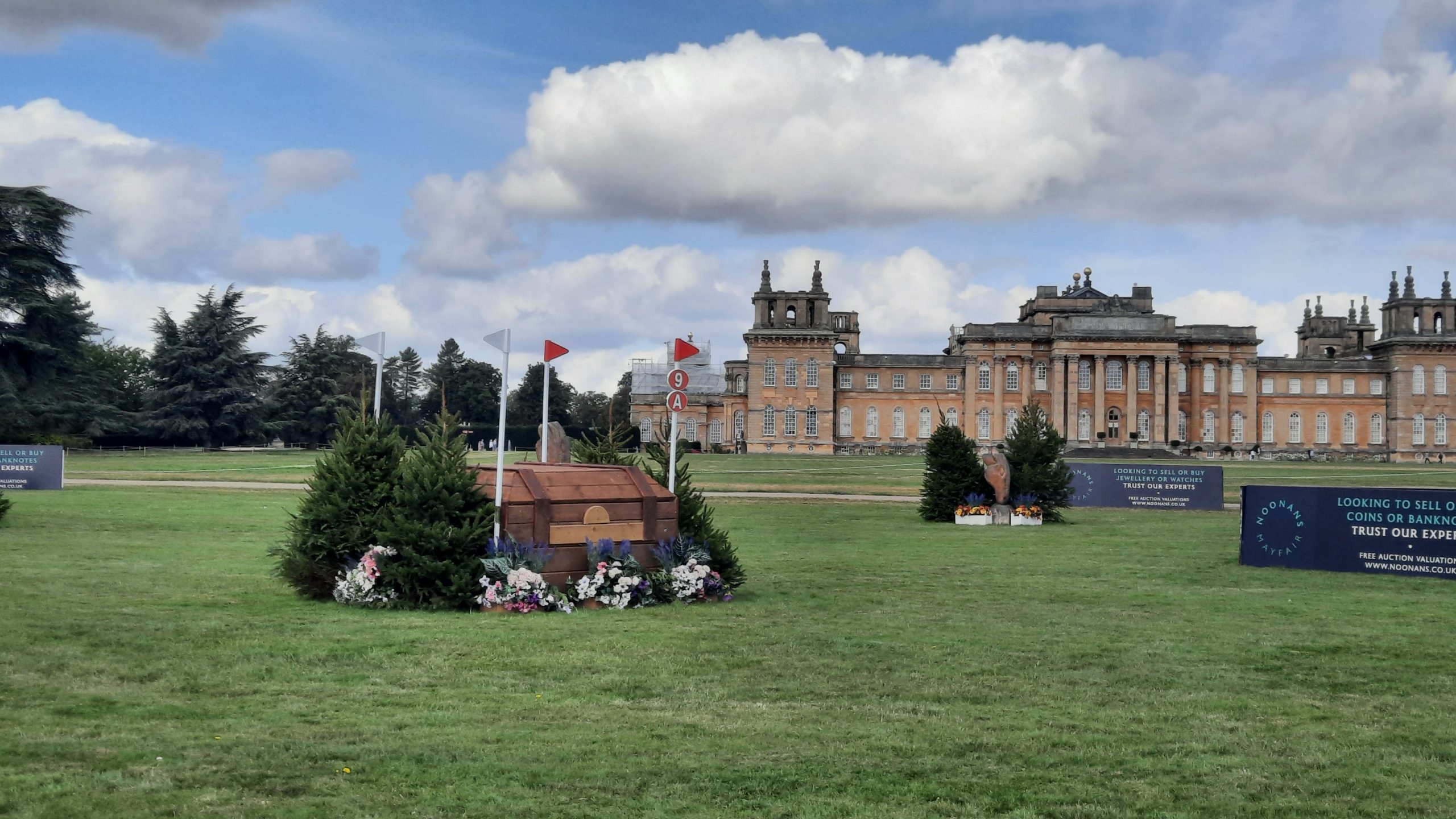 Fence 9a: Blenheim Horse Trials cross-country course gallery