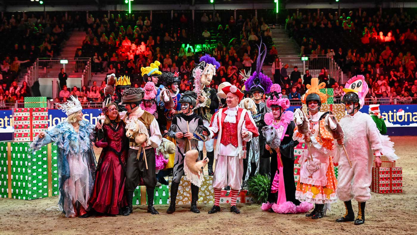 Crowds Delighted By Madly Brilliant Fancy Dress At London Horse Show Crowds Delighted By Madly Brilliant Fancy Dress At London Horse Show