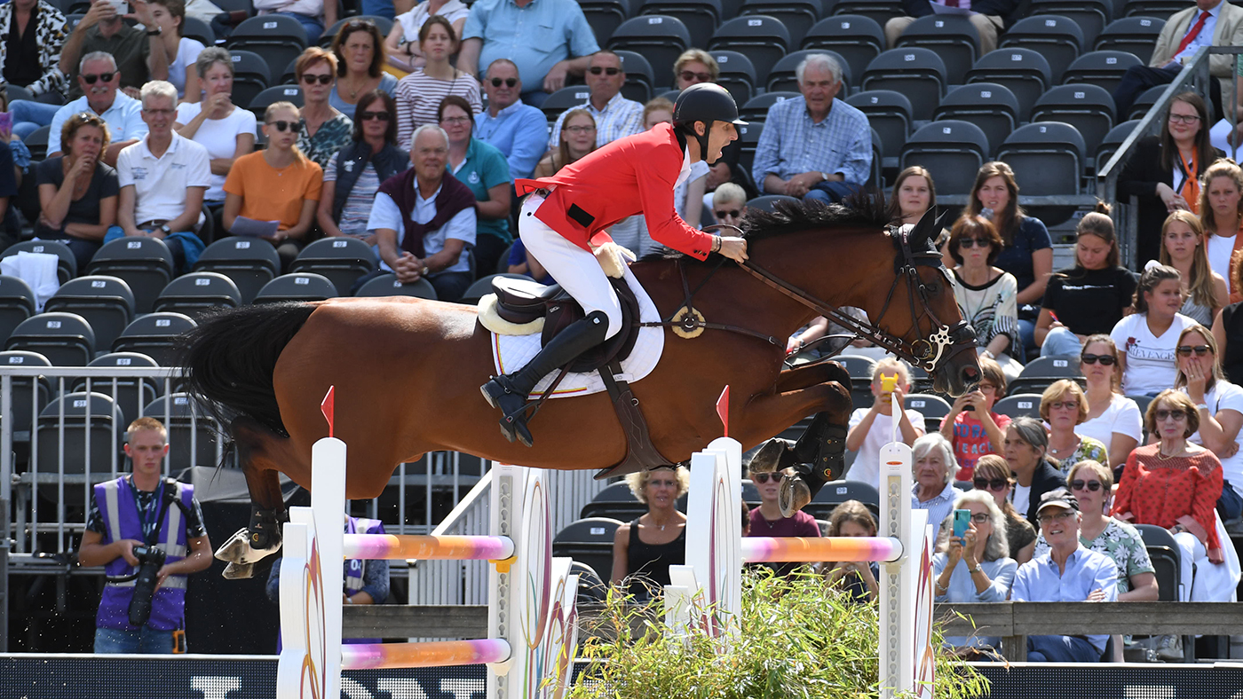 Gold medal-winning mare Claire Z bows out in entrance of house crowd