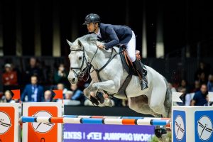 How to watch the World Cup Final In showjumping news, Steve Guerdat and Is-Minka star in the World Cup qualifier of Bordeaux.