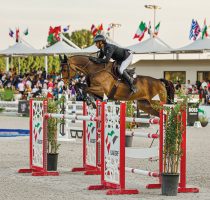 Abdullah Humaid al Muhairi riding Chacolu