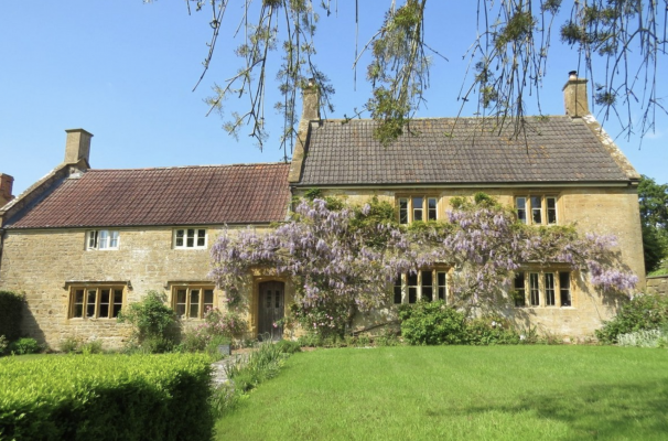 Revel in this village idyll – a ancient house entire with stables, enviornment, 10 acres and beautiful gardens