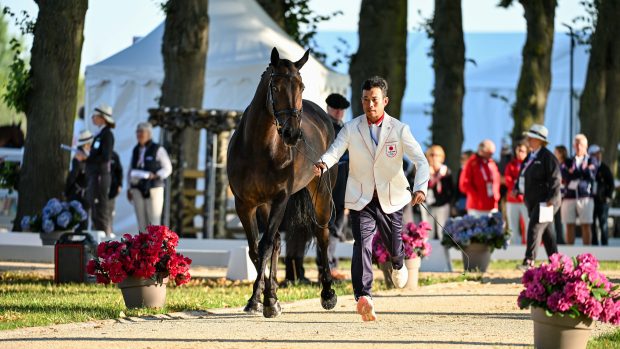 Olympic eventing final trot-up: Ryuzo Kitajima and Cekatinka