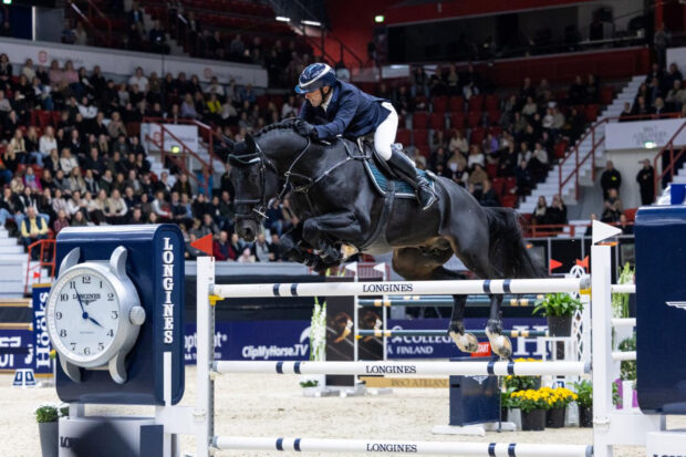 Showjumping news: Robert Whitaker and Vermento win the World Cup qualifier of Helsinki