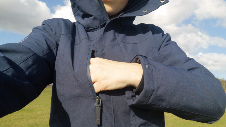 WeatherBeeta Kyla II check pocket close up