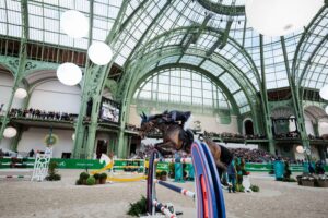 Showjumping news: Simon Delestre and Cayman Jolly Jumper wins the Hermes Grand Prix at the Grand Palais, Paris.