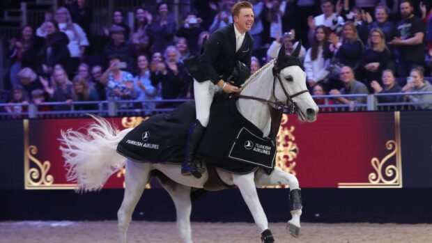 Matt Sampson's horse Ebolensky, winner at London International Horse Show