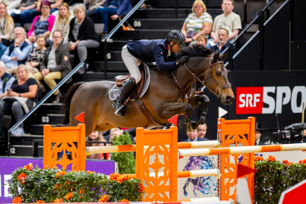julien epaillard wins the showjumping world cup