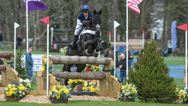 Laura Collett and Dacapo jump a set of CCI4*-S cross-country rails towards the camera at Thoresby Horse Trials.