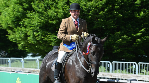 Robert Walker riding Royal Windsor Horse Show novice hunter winner Kief Dreamcatcher
