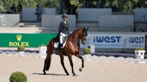 Monica Spencer and Artist, a good example of dressage training for thoroughbreds
