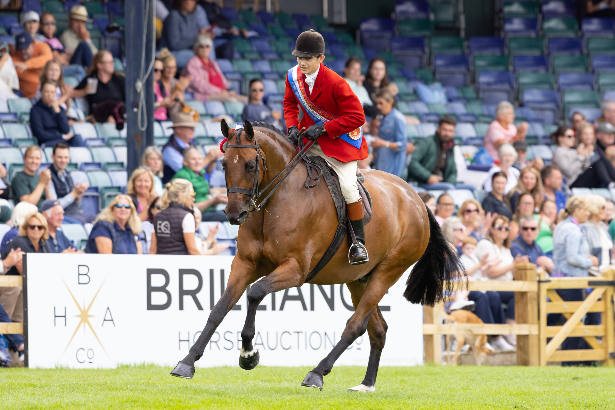 Sam Walker and Flash Point made the most of beating dad Robert Walker to the hunter championship with a cracking gallop at the 2025 Royal International 