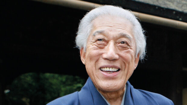 Pictured Genshitsu Sen, 15th Grand Master of the Urasenke School and president of the Japan Equestrian Federation.