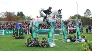 Samantha Lissington and Quantas R in the Blenheim Horse Trials showjumping phase.