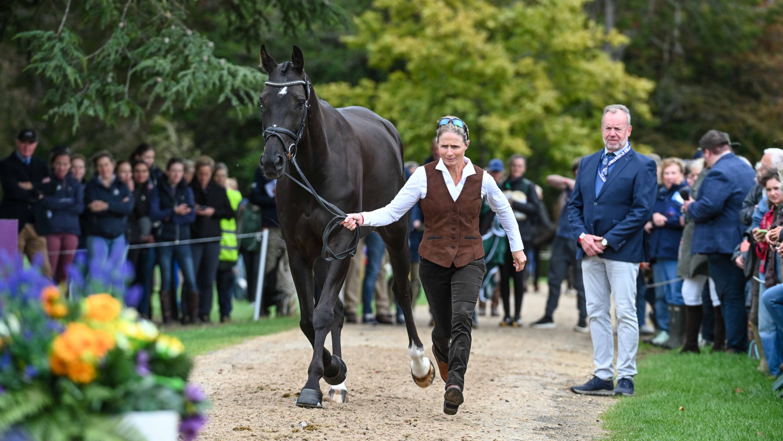 Sarah ENNIS with DOUROUGH FERRO CLASS ACT at the first horse Inspection of the Agria FEI Eventing European Championship, Blenheim Palace. Held in the grounds of Blenheim Palace near Woodstock in Oxfordshire in the UK between 18th - 21st September 2025