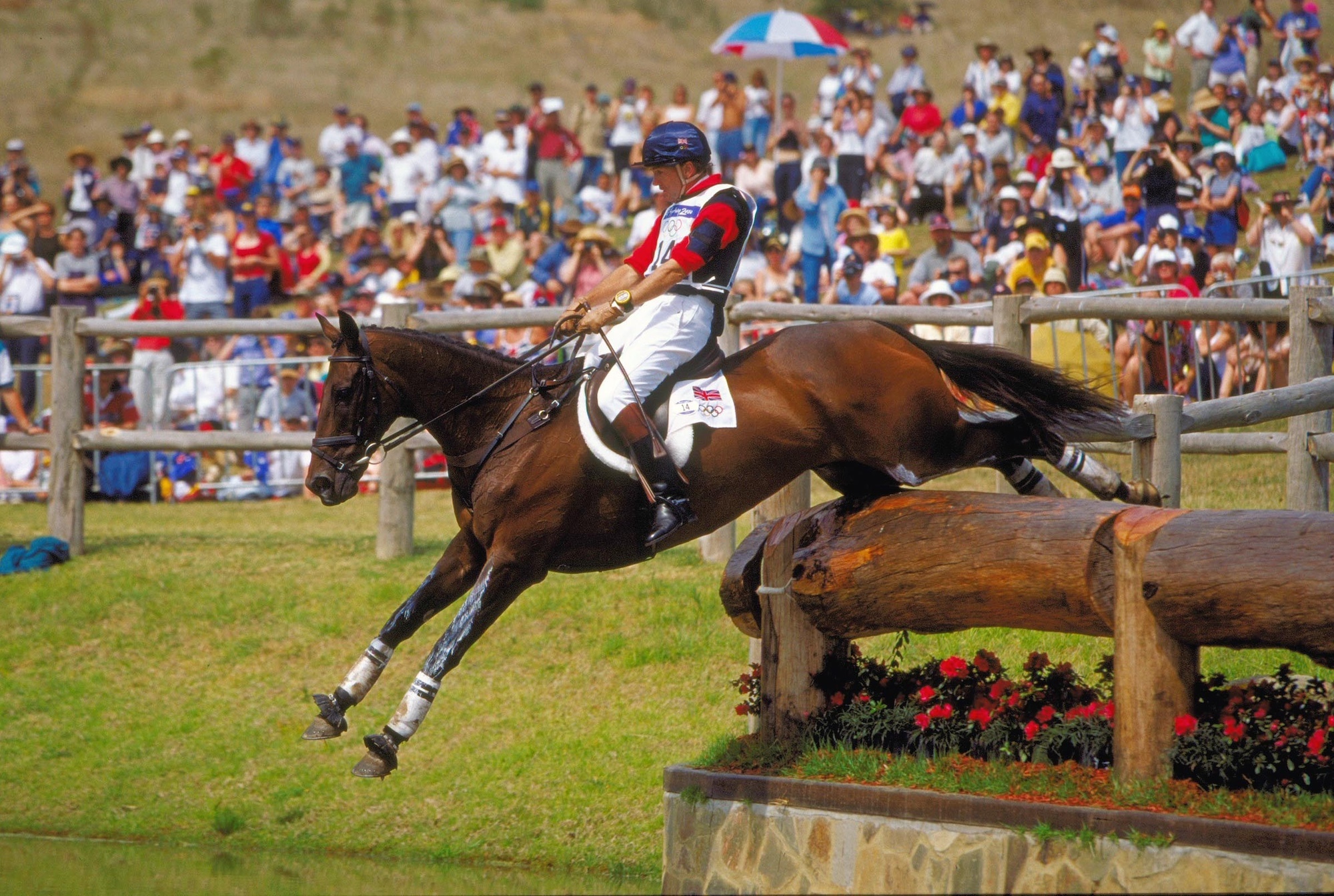 21 Sep 2000: Ian Stark of Great Britain on Arakai in action during the Individual Three Day Event Cross Country at the Sydney International Equestrian Centre on Day Six of the Sydney 2000 Olympic Games in Sydney, Australia. Mandatory Credit: Al Bello /Allsport