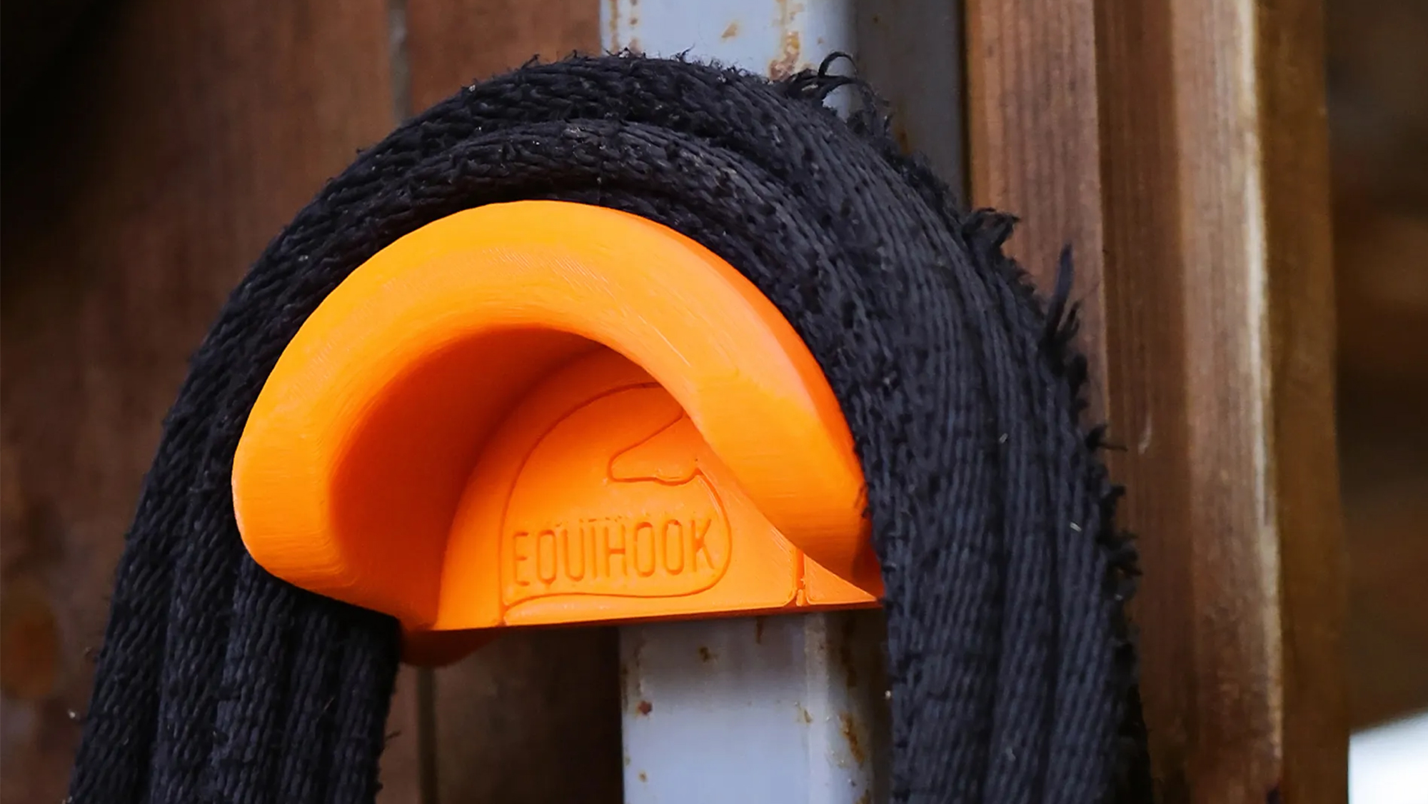 Equihook orange magnetic bridle hook