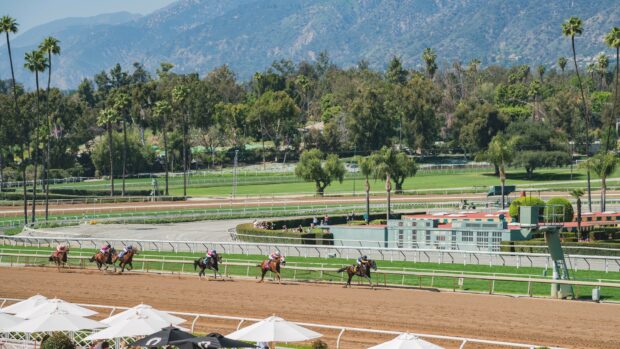 PA33A3 Los Angeles, APR 8: Horse racing in Santa Anita Park on APR 8, 2018 at Los Angeles, California