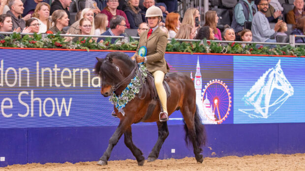 Katy Marriott Payne and Salcombe Starehole Bay claim the 2025 London International heritage championship and leave the arena