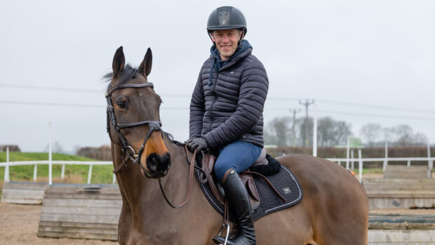 Close up of Simon Grieve riding Autograf