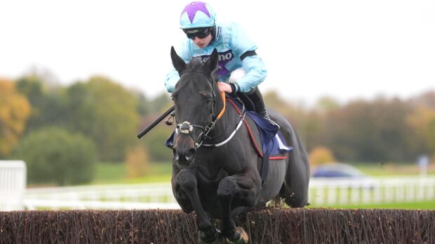 The dual champion jump jockey Sean Bowen riding The Four Sixes.