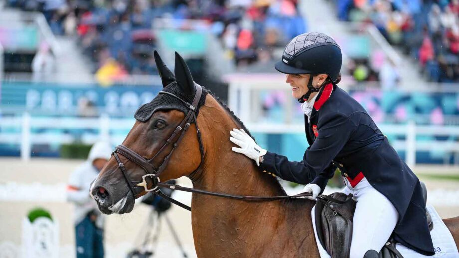 Laura Collett pats London 52 at the Paris Olympics