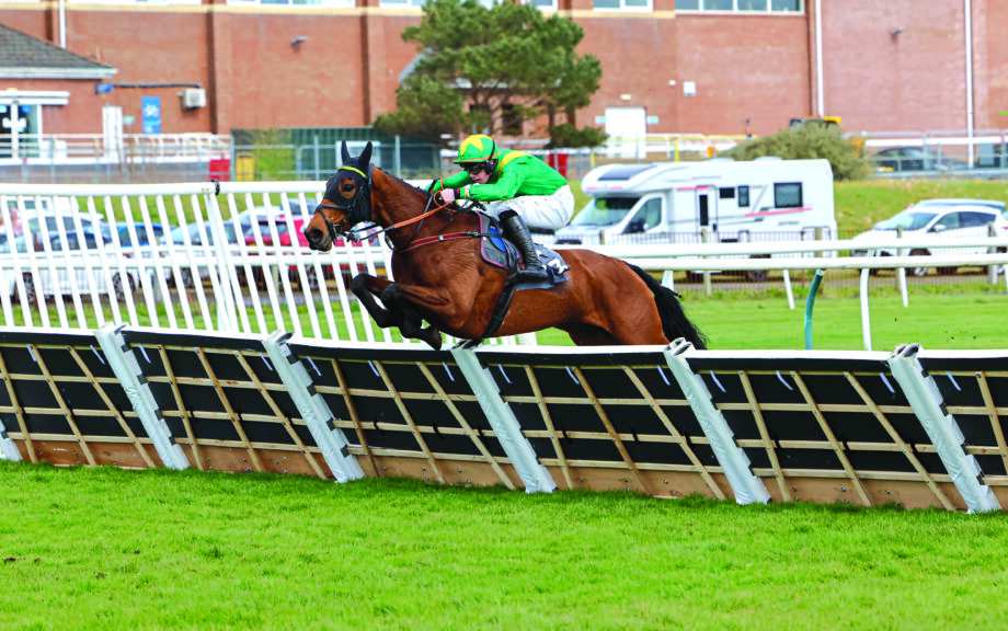 Lucas Murphy and Tuppence win at Ayr Racecourse.