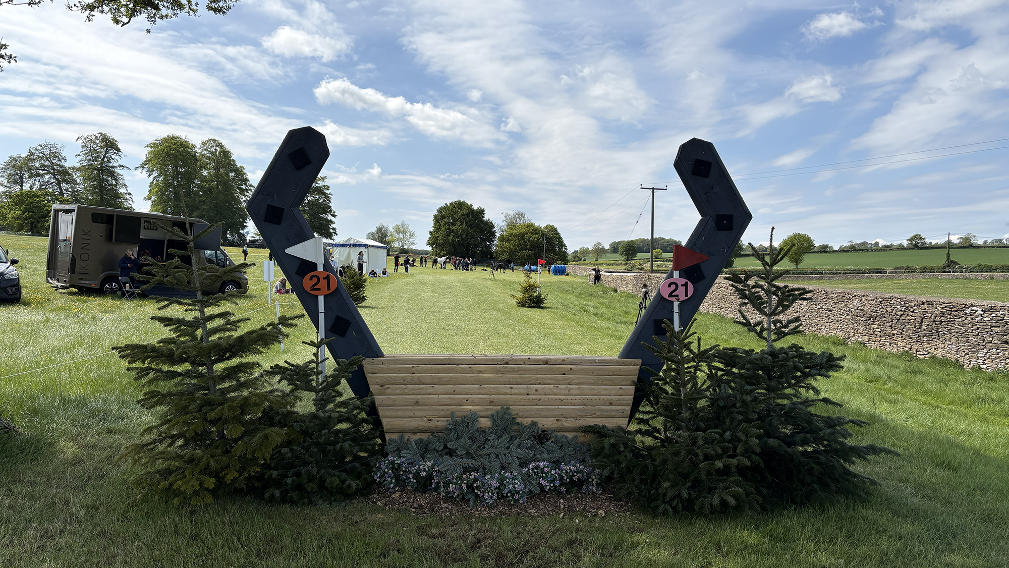 BE100 Badminton grassroots course 2026 fence 21
