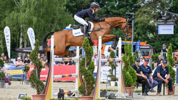 The Luhmühlen Horse Trials entries have been confirmed, with 2025 winners Ros Canter and Izilot DHI (pictured) among the list.