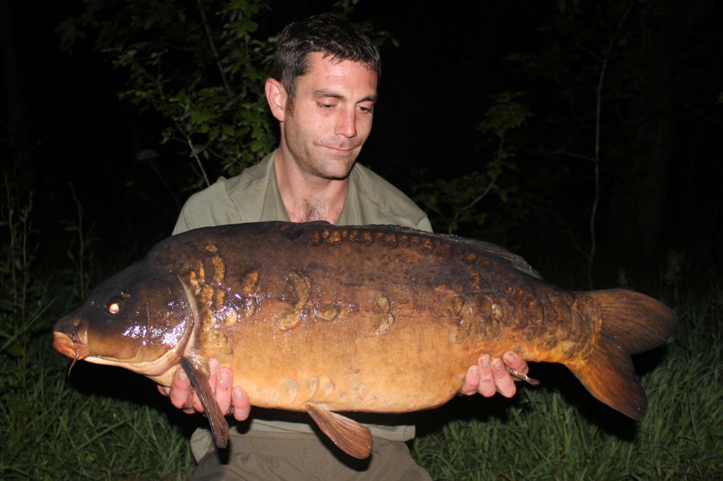 A lovely big old mirror for Simon Hofgartner.