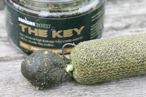 Weedy swims, no problem, just pull the hook into a narrow PVA stocking