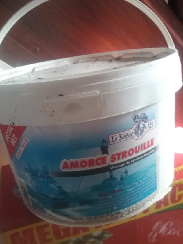 Andrew uses sardine chum called Amorce Strouille.