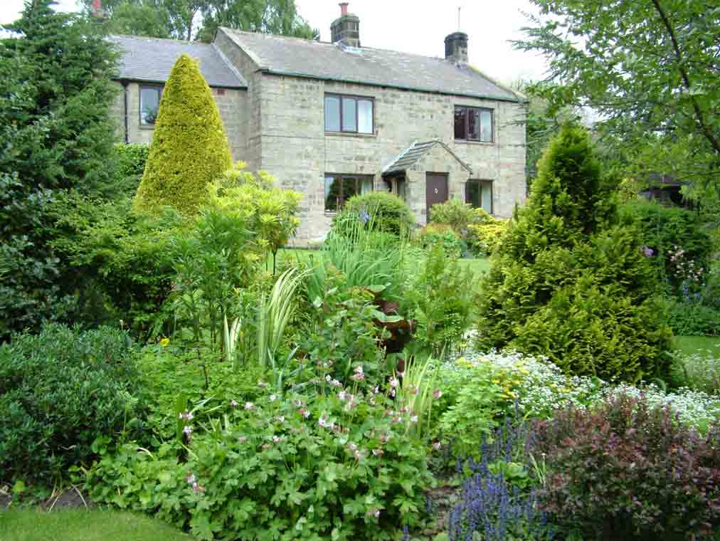 Late TV gardener Geoffrey's Smith's garden for sale Amateur Gardening