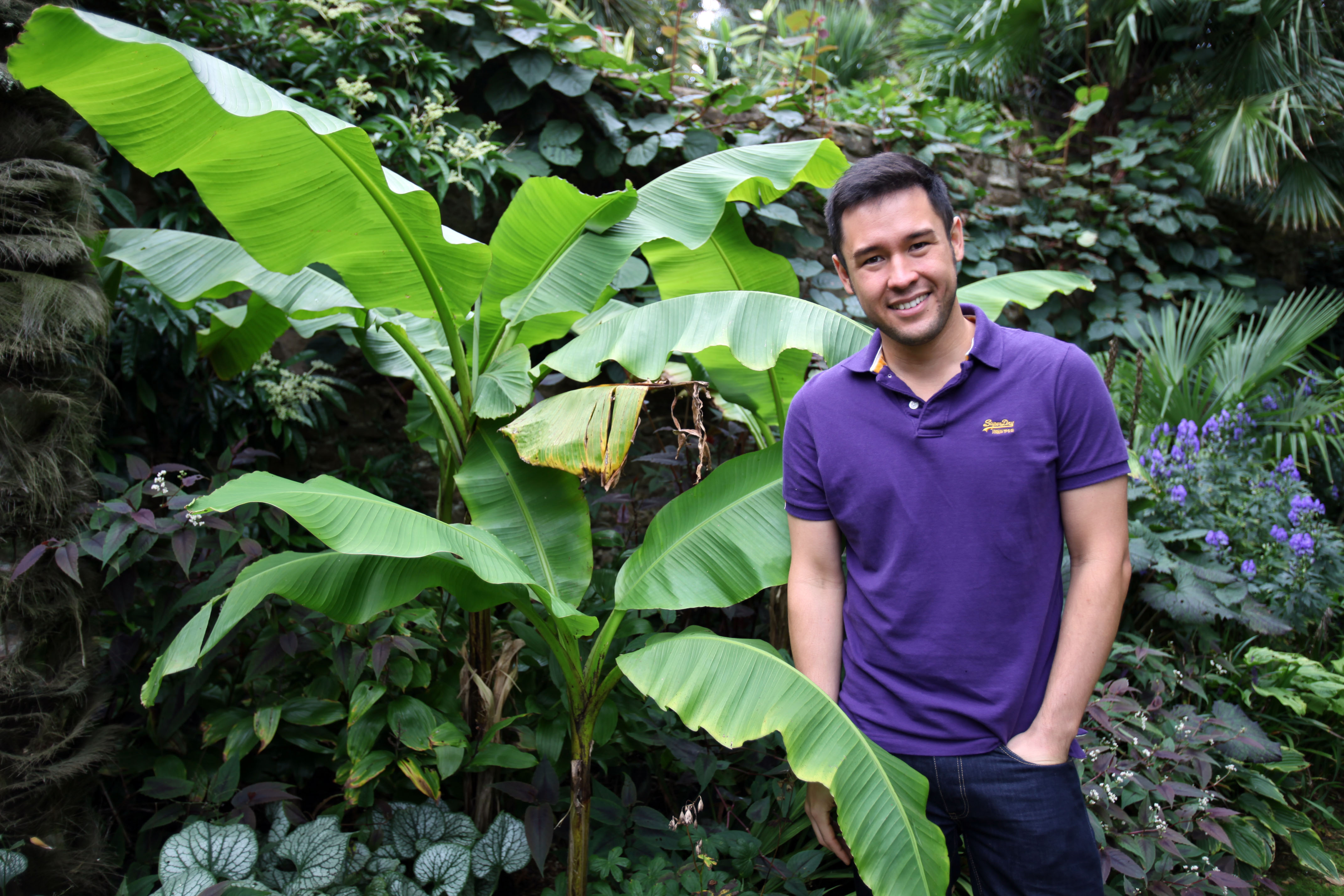 News television botanist James Wong to help gardeners grow greattasting veg Amateur Gardening