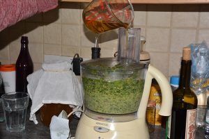 olive oil, pesto, homemade, wild garlic, foraging, food processor