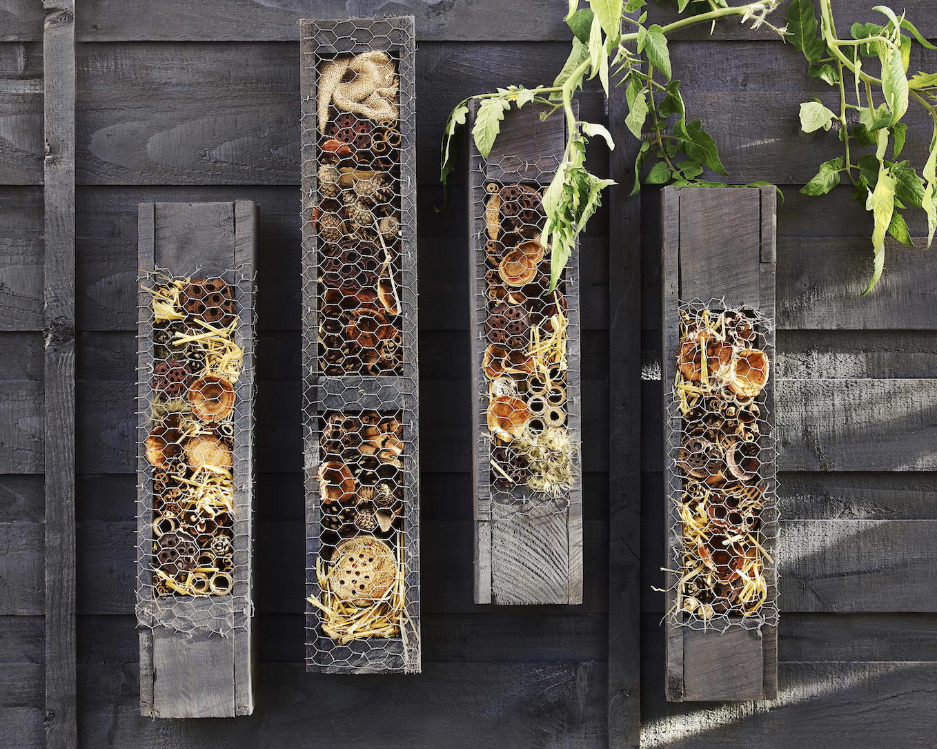 Air Bee and Bee Hotel Cuprinol