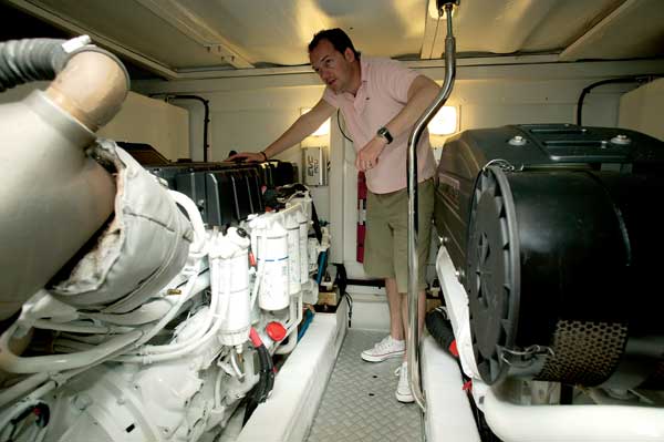 Princess 54 | Reviews | Motor Boats Monthly |