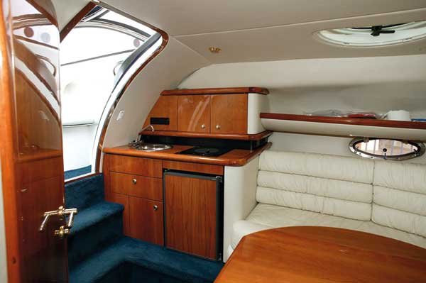 Sunseeker Superhawk 34 | Review | Motor Boats Monthly |