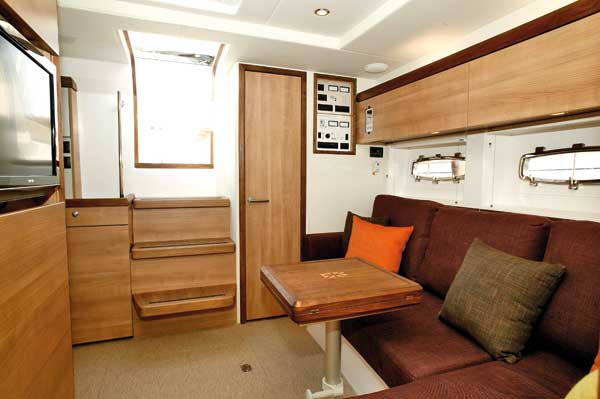 Sealine SC35 | Reviews | Motor Boats Monthly |