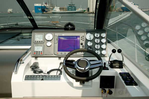 Sealine SC35 | Reviews | Motor Boats Monthly |