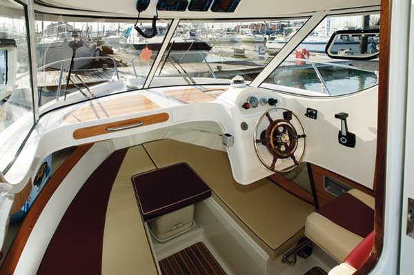 Arvor 230