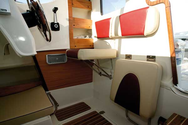 Arvor 230